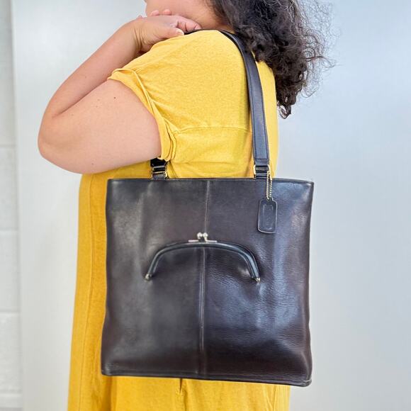 Vintage Coach Skinny Tote 9546 Brown Leather Handbag Purse - Picture 2 of 12